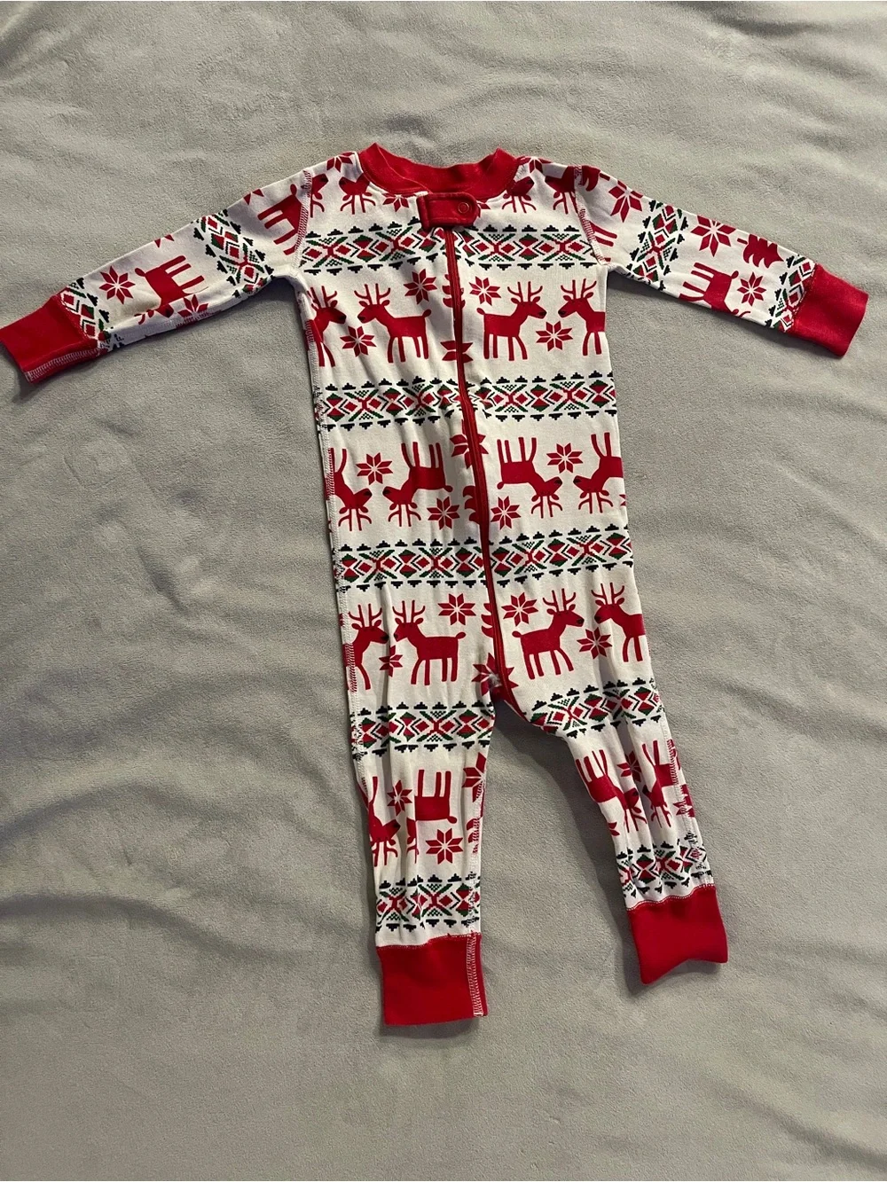 Hanna Andersson Red and White Reindeer Print Footed Pajamas